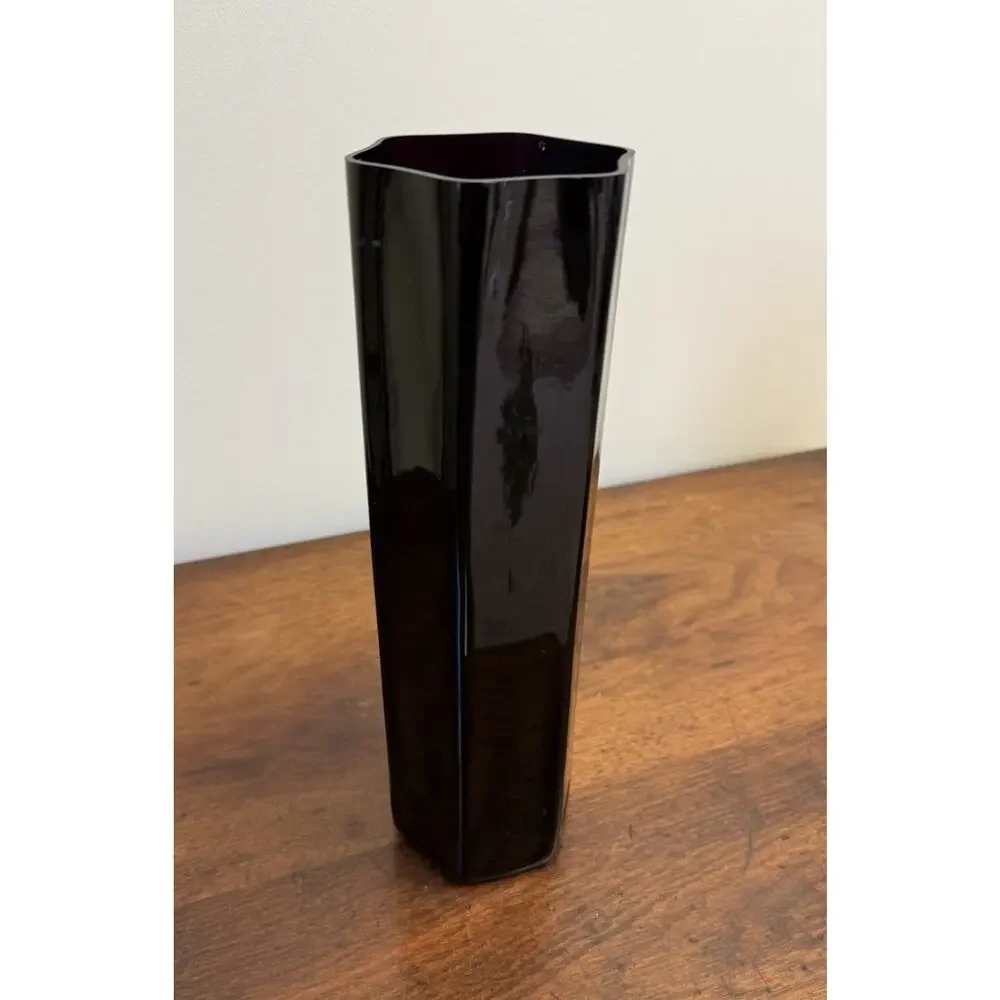 Vintage Black Amethyst Art Glass Vase 10